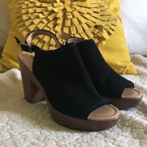 Heeled boots